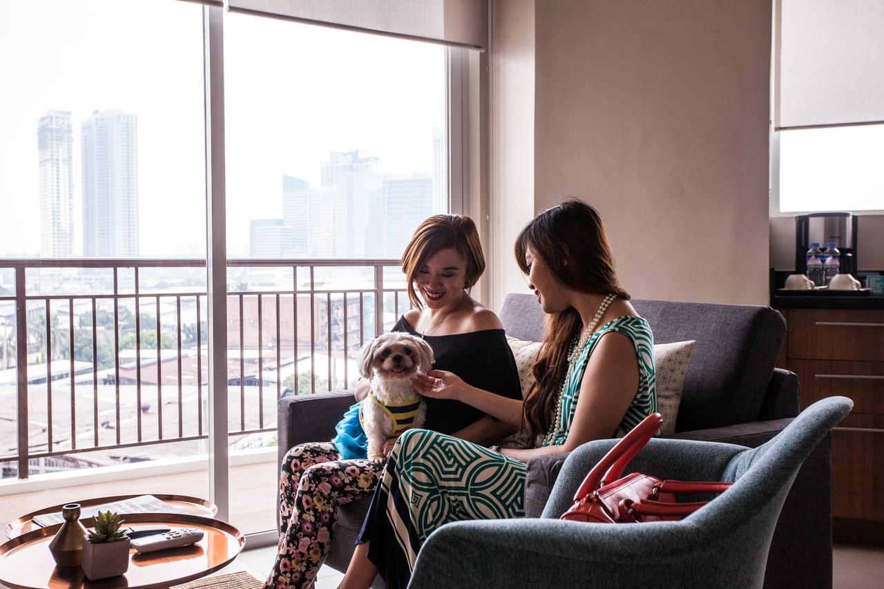 The Cirque Serviced Residences Quezon City Exteriör bild