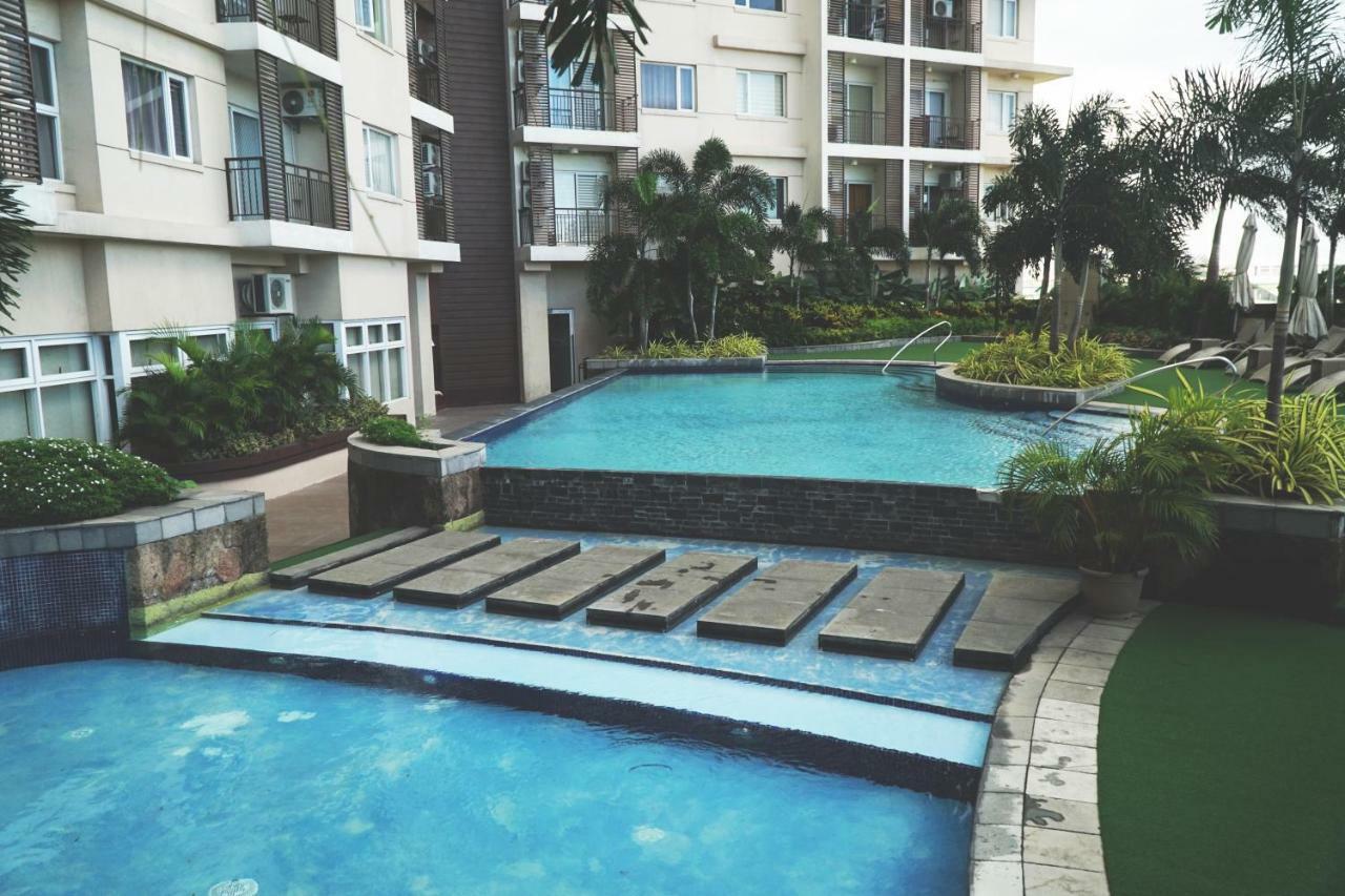 The Cirque Serviced Residences Quezon City Exteriör bild